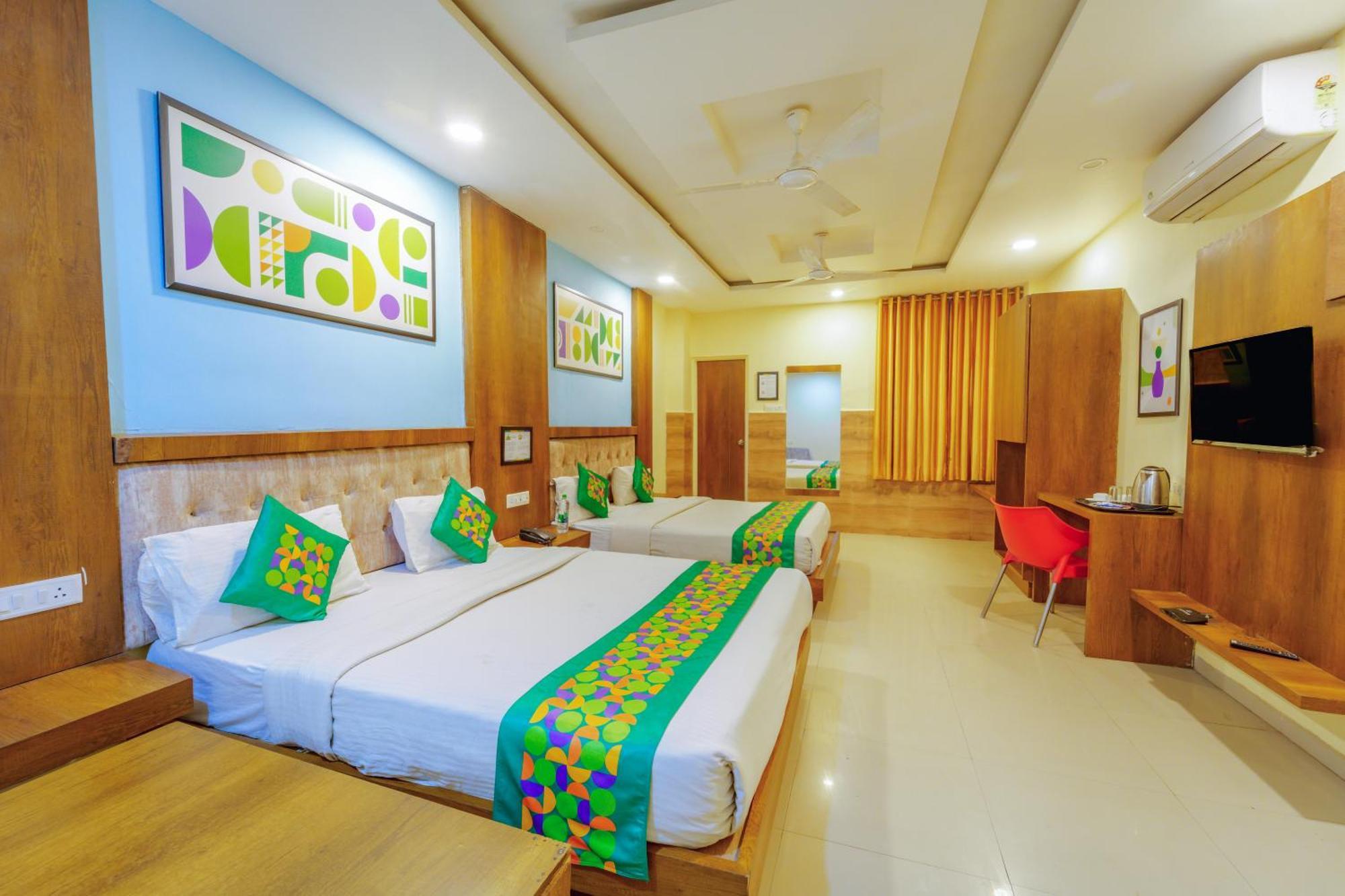 Treebo Royal Empire Indore Exterior foto