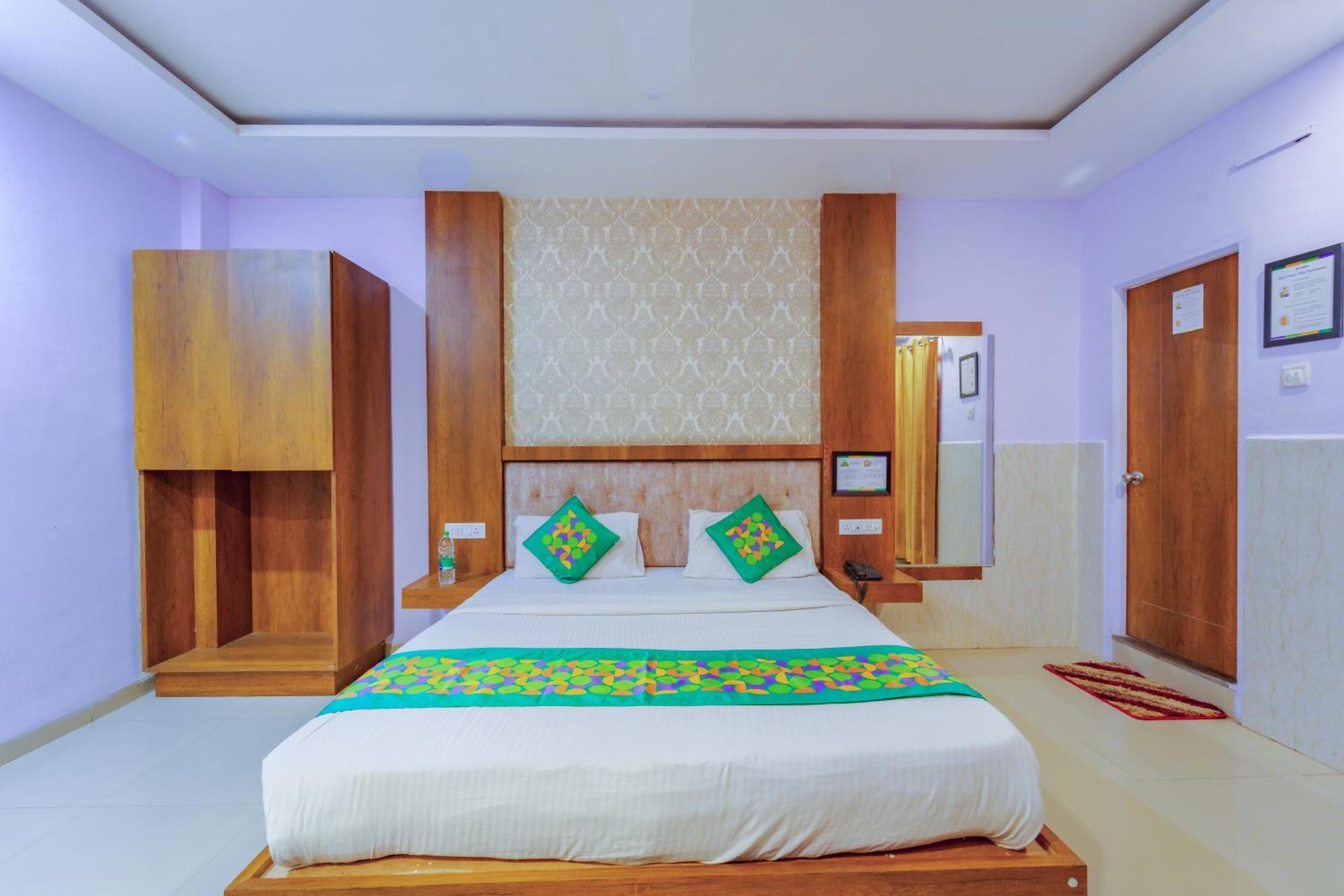 Treebo Royal Empire Indore Exterior foto
