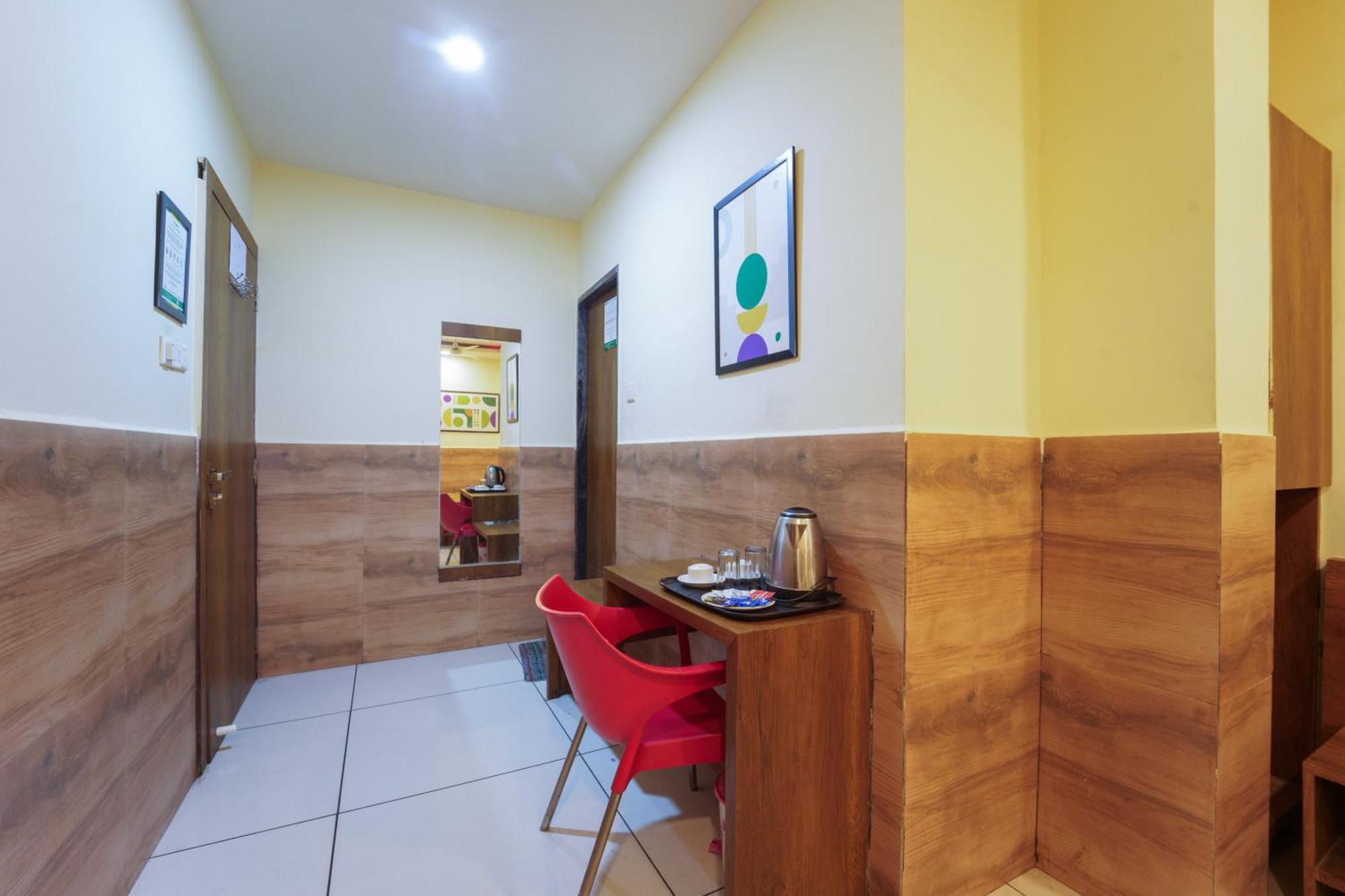 Treebo Royal Empire Indore Exterior foto