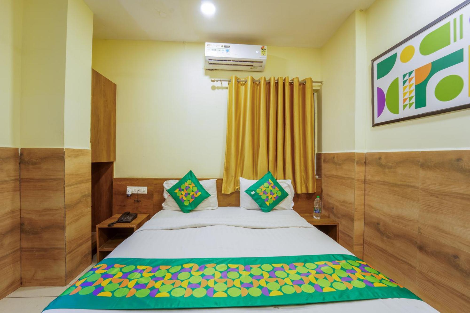 Treebo Royal Empire Indore Exterior foto