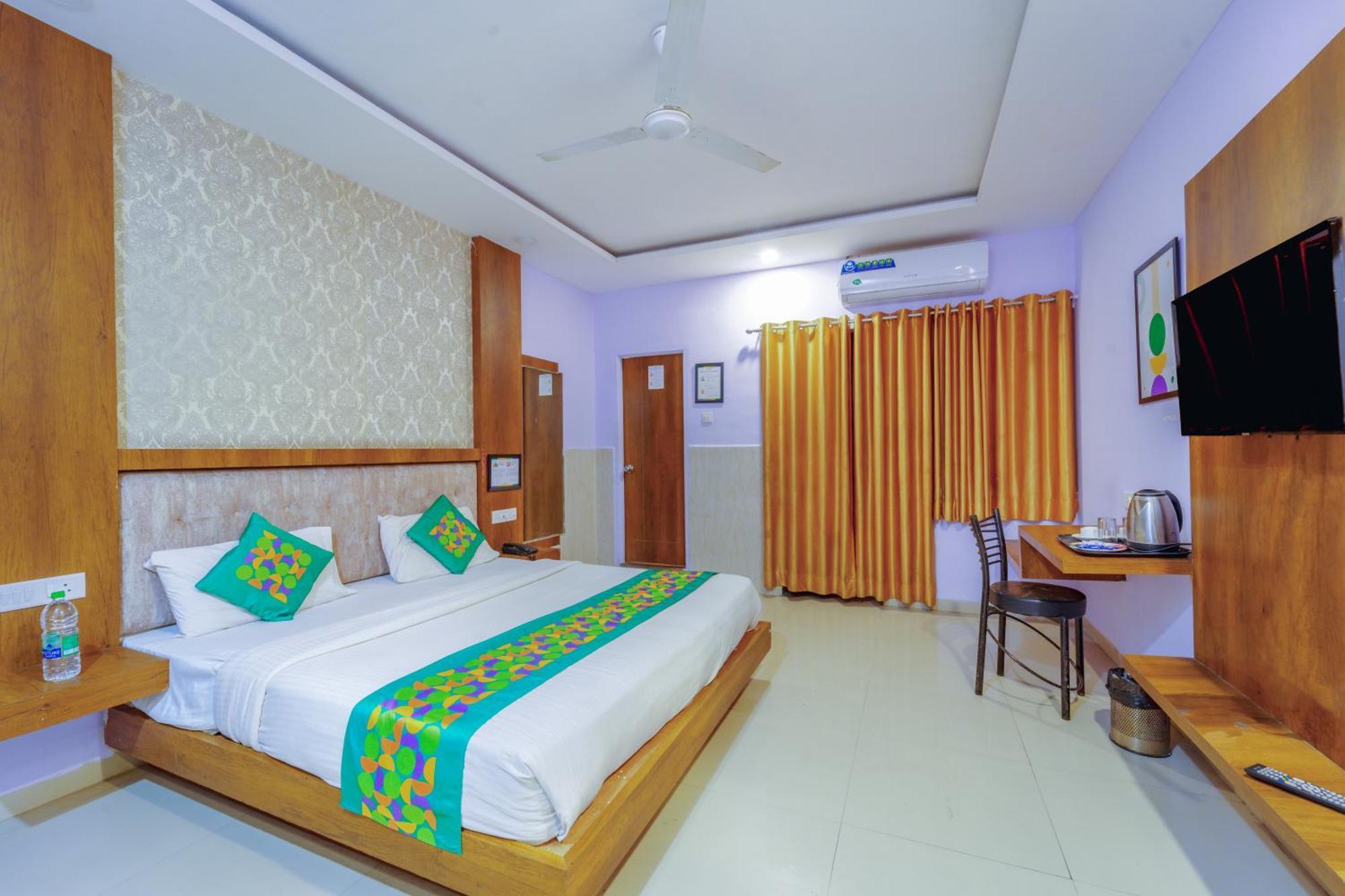 Treebo Royal Empire Indore Exterior foto